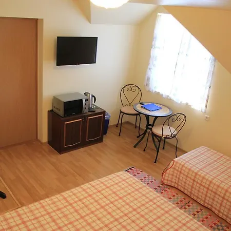 게스트하우스 Peipsi House 칼라스테